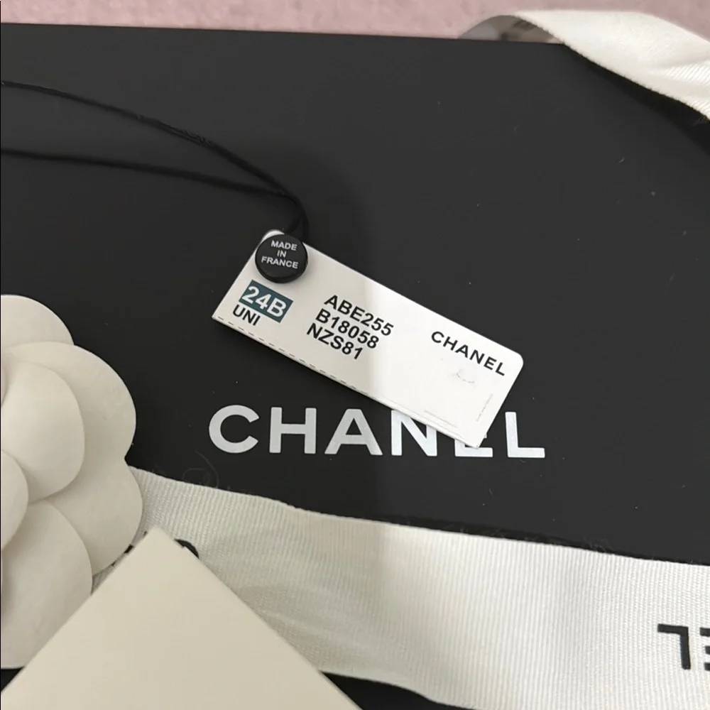 CHANEL Silver Chain Necklace with Black Accents - Picture 3 of 4